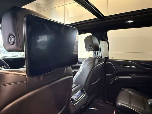 Used 2021 Cadillac Escalade Sport image 12