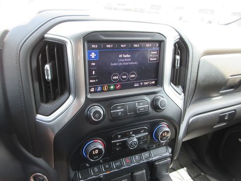 Certified 2019 Chevrolet Silverado 1500 LT Trail Boss AWD/4WD image 33