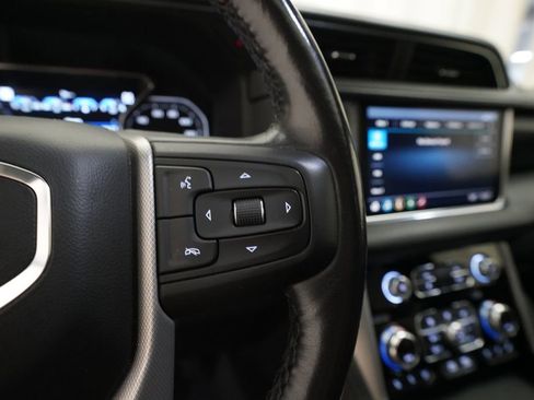 Used 2021 GMC Yukon Denali w/ Denali Premium Package AWD/4WD image 19