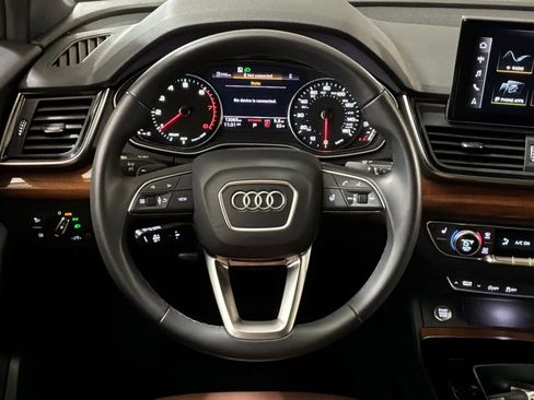 Used 2023 Audi Q5 2.0T Premium w/ Convenience Package image 13