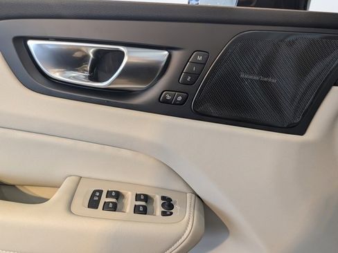 New 2026 Volvo XC60 B5 Ultra w/ Protection Package Premier image 9