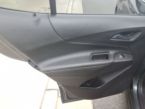 Used 2021 Chevrolet Equinox Premier image 23