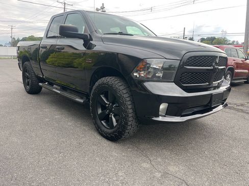 Used 2016 RAM 1500 Express w/ Black Ram 1500 Express Group AWD/4WD image 4