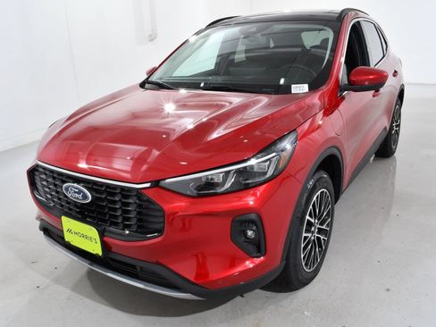 New 2025 Ford Escape SE w/ PHEV Premium Package FWD image 2
