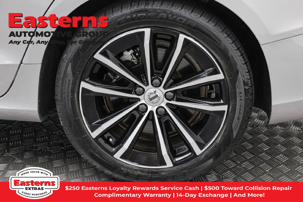 Used 2023 Volvo S60 T8 Plus AWD/4WD image 34