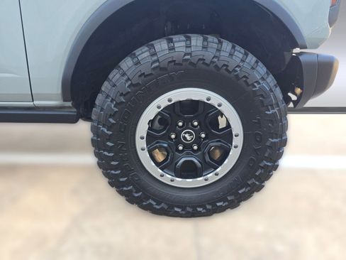 Certified 2023 Ford Bronco Badlands image 10