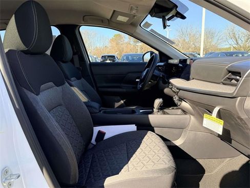 New 2026 Nissan Kicks SV image 10