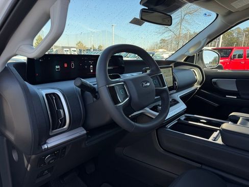 New 2026 Ford Expedition Max Active image 10