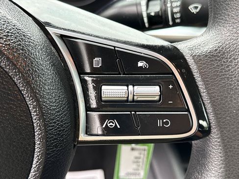 Certified 2023 Kia Forte LXS FWD image 16