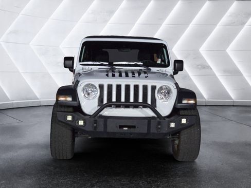 Used 2018 Jeep Wrangler Unlimited Sport image 7