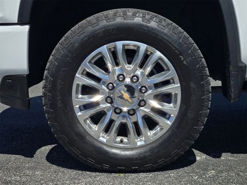 Used 2022 Chevrolet Silverado 2500 High Country image 10