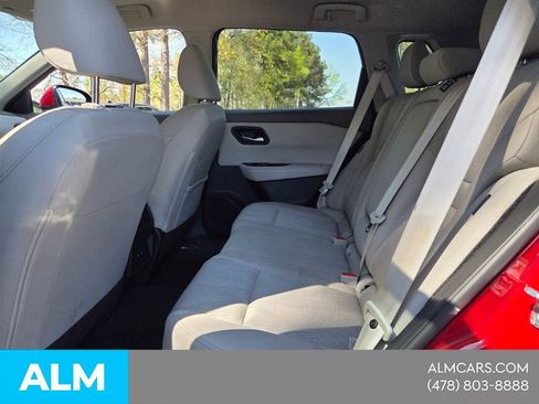 Used 2025 Nissan Rogue SV FWD image 5