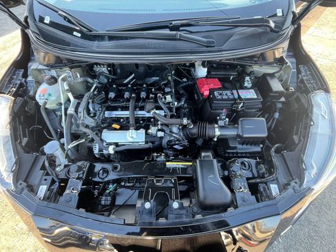 Used 2025 Nissan Versa SV image 30