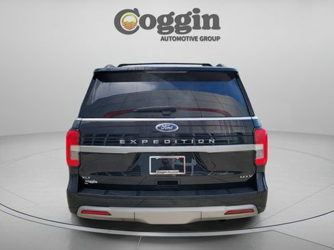 Used 2022 Ford Expedition Max XLT RWD image 3