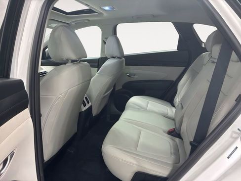 Certified 2025 Hyundai Tucson SEL AWD/4WD image 8