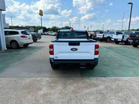 New 2025 Ford Maverick XL w/ Equipment Group 101A image 31