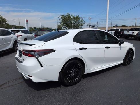 Used 2021 Toyota Camry SE w/ Convenience Package AWD/4WD image 5