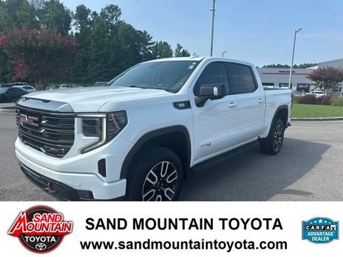 Used 2023 GMC Sierra 1500 AT4 w/ AT4 Premium Package AWD/4WD image 6