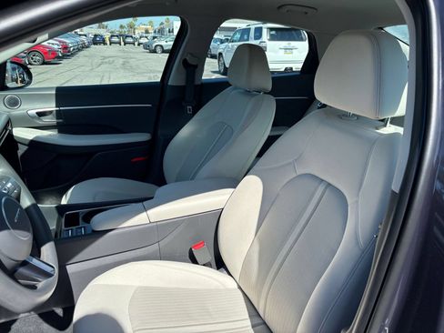 Used 2025 Hyundai Sonata SEL FWD image 29