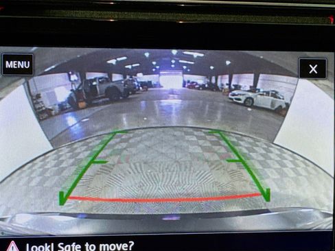 Used 2017 Volkswagen Jetta GLI image 18