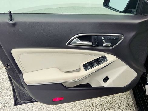 Used 2019 Mercedes-Benz CLA 250 4MATIC image 11