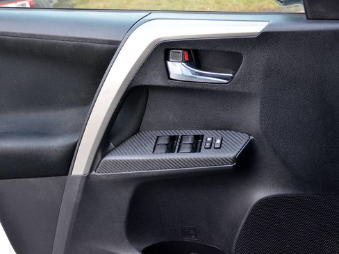 Used 2014 Toyota RAV4 XLE image 15