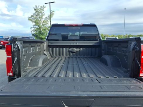 Used 2026 Chevrolet Silverado 3500 High Country w/ Technology Package AWD/4WD image 16