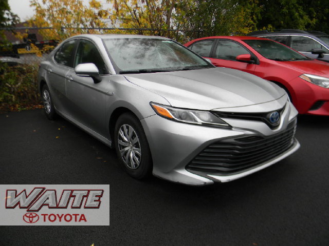 Used 2020 Toyota Camry LE w/ Sunroof Package FWD image 1