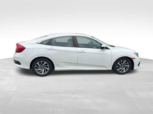 Used 2017 Honda Civic EX image 8