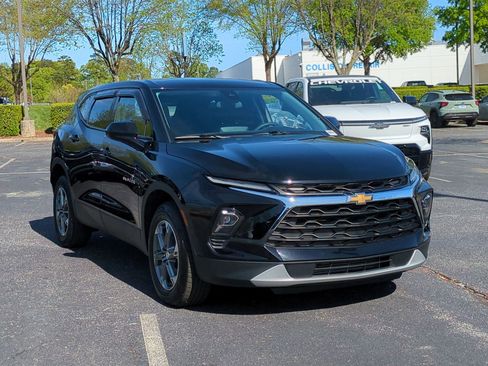 Certified 2024 Chevrolet Blazer LT w/ LPO, Floor Liner Package image 2