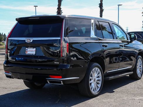 Used 2021 Cadillac Escalade Luxury image 6