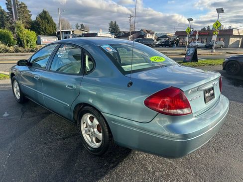 Used 2005 Ford Taurus SE image 7