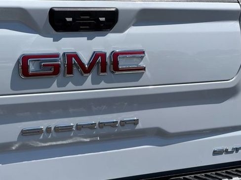 Used 2023 GMC Sierra 1500 SLT w/ SLT Premium Plus Package AWD/4WD image 53