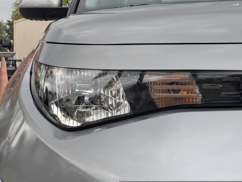 Certified 2025 Kia Soul LX w/ LX Technology Package FWD image 12