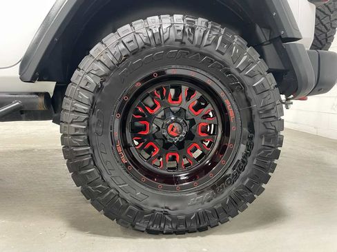 Used 2018 Jeep Wrangler Unlimited Rubicon AWD/4WD image 6