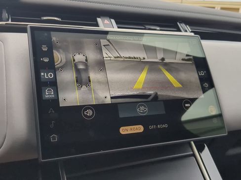 Used 2026 Land Rover Range Rover Velar Dynamic SE image 31