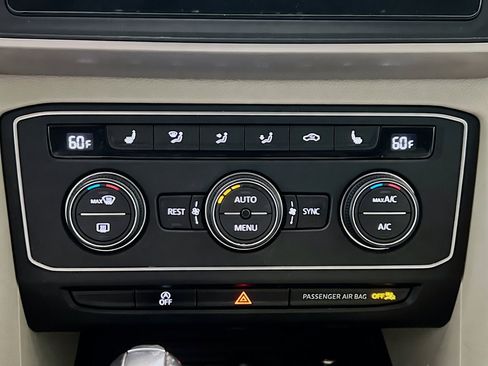 Used 2021 Volkswagen Atlas SE AWD/4WD image 11