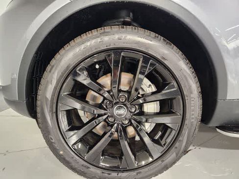 New 2026 Land Rover Discovery S AWD/4WD image 8