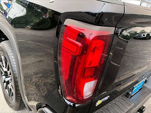 Used 2024 GMC Sierra 1500 Elevation AWD/4WD image 32
