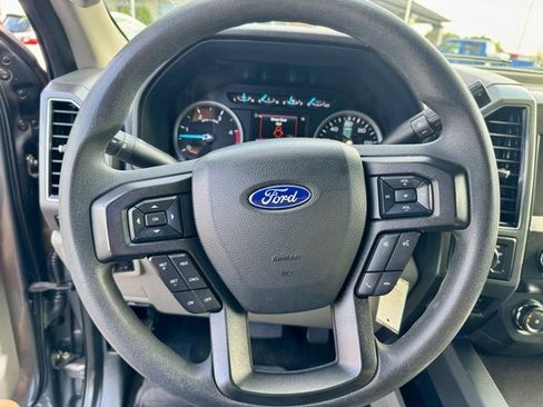 Used 2022 Ford F350 XLT w/ XLT Premium Package image 12