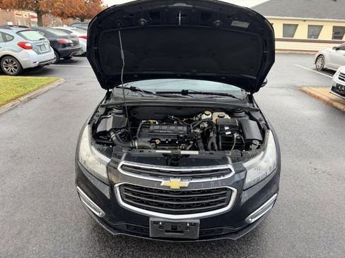 Used 2015 Chevrolet Cruze LT image 10