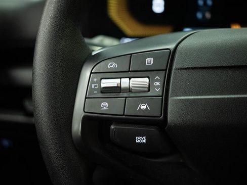 Used 2025 Kia K4 LXS image 25