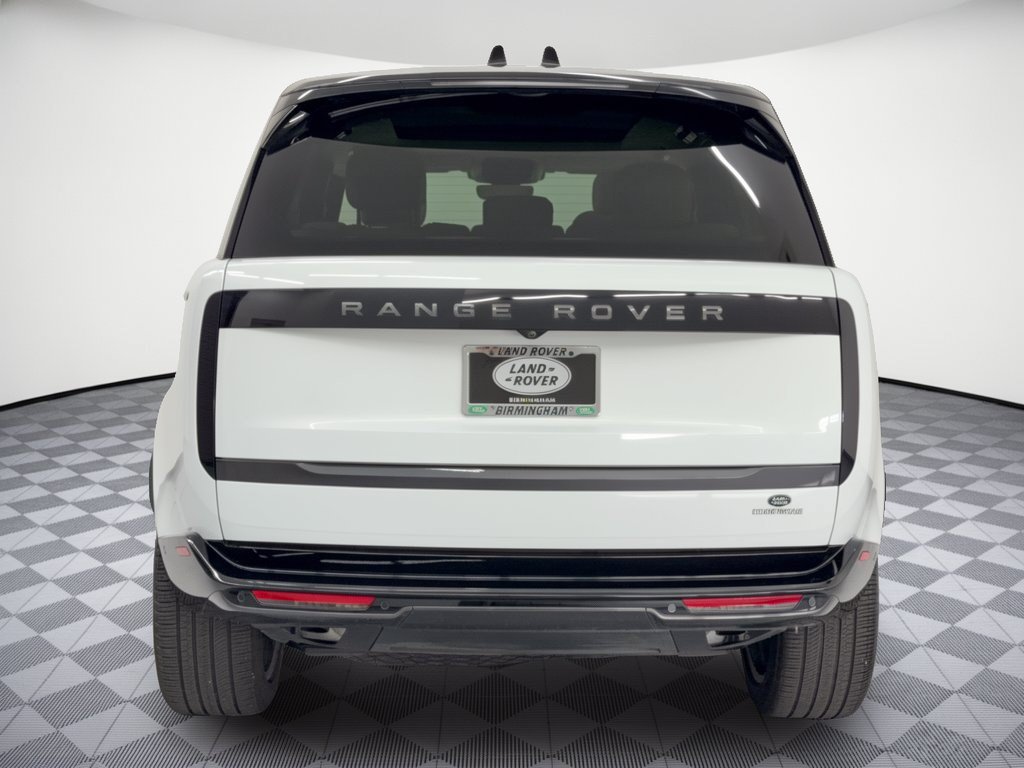 Used 2025 Land Rover Range Rover SE AWD/4WD image 11