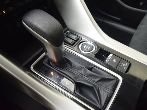 Used 2025 Mitsubishi Eclipse Cross SE AWD/4WD image 21