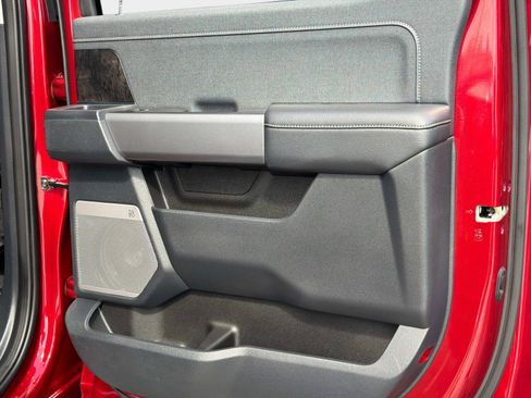 Used 2025 Ford F450 Lariat image 29