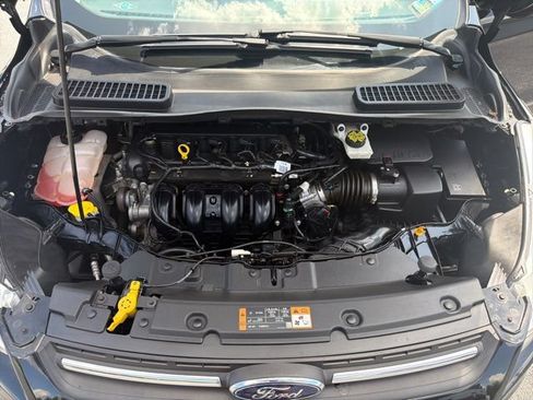 Used 2016 Ford Escape SE FWD image 34