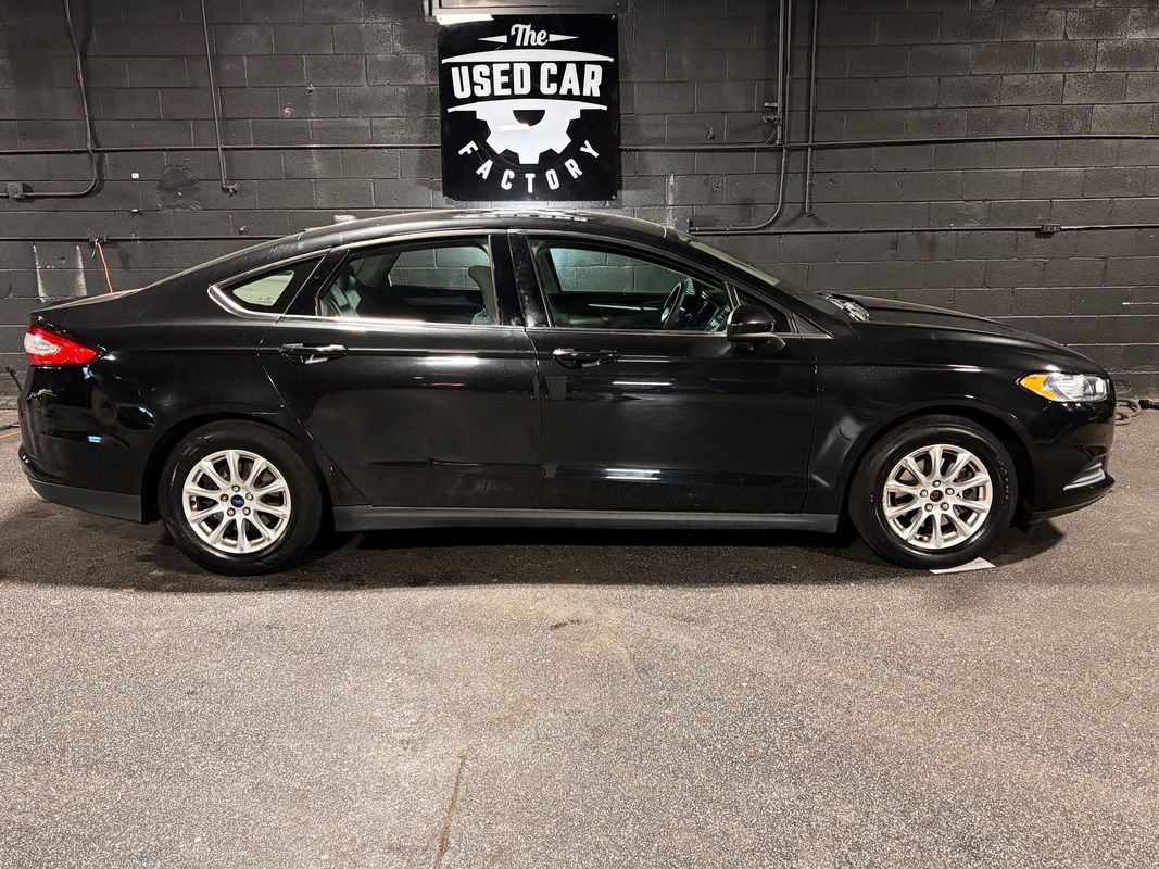 Used 2015 Ford Fusion S FWD image 8