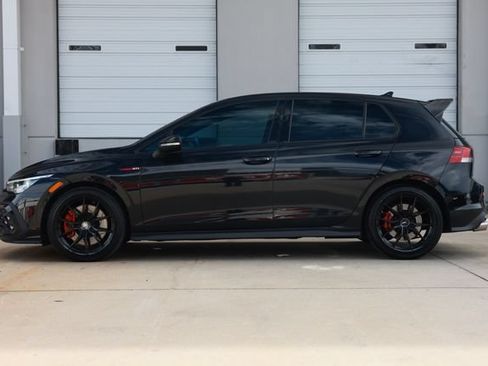 Used 2022 Volkswagen GTI SE FWD image 4