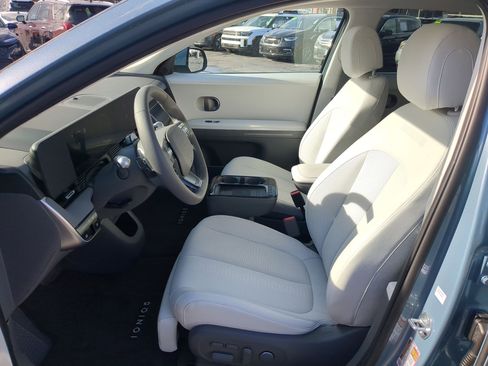 Certified 2025 Hyundai Ioniq 5 Limited image 17