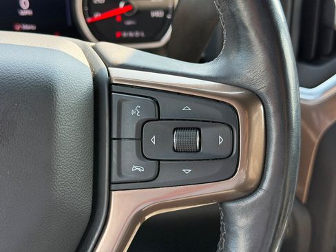 Used 2019 Chevrolet Silverado 1500 High Country w/ Technology Package AWD/4WD image 10